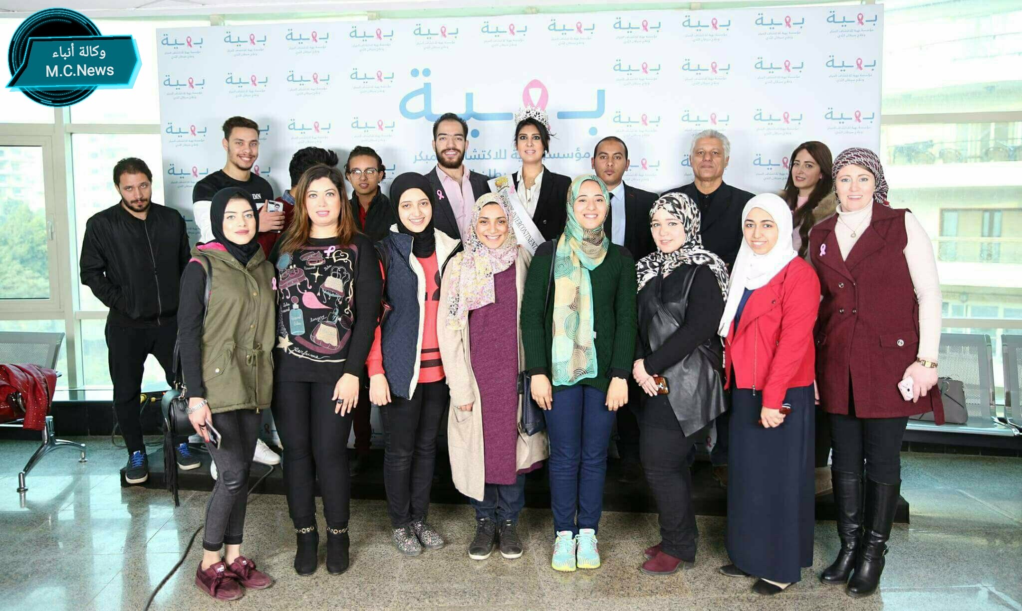 مؤسسي مبادرة «مشاهير في الخير» أثناء زيارة مستشفى بهية