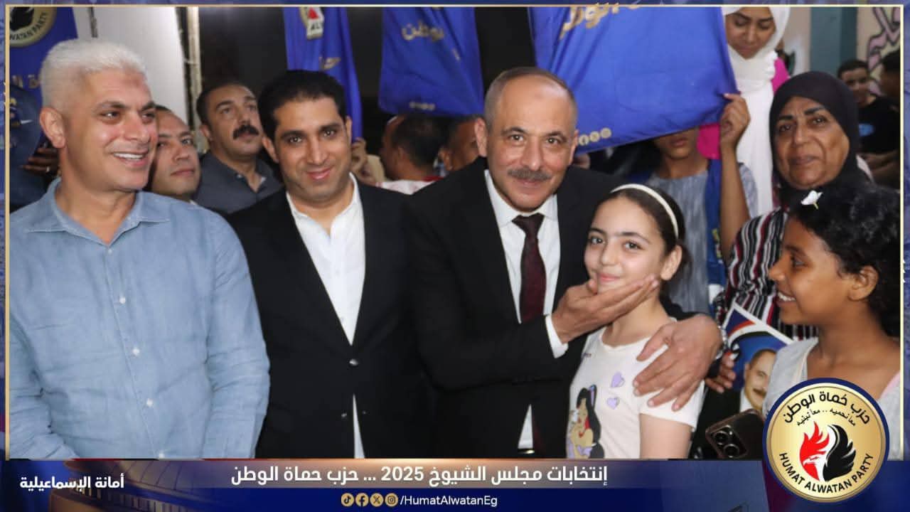 النائب مجدي زايد أثناء إحدى المسيرات بجولة الإعادة